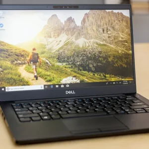 Dell 7390 Laptop
